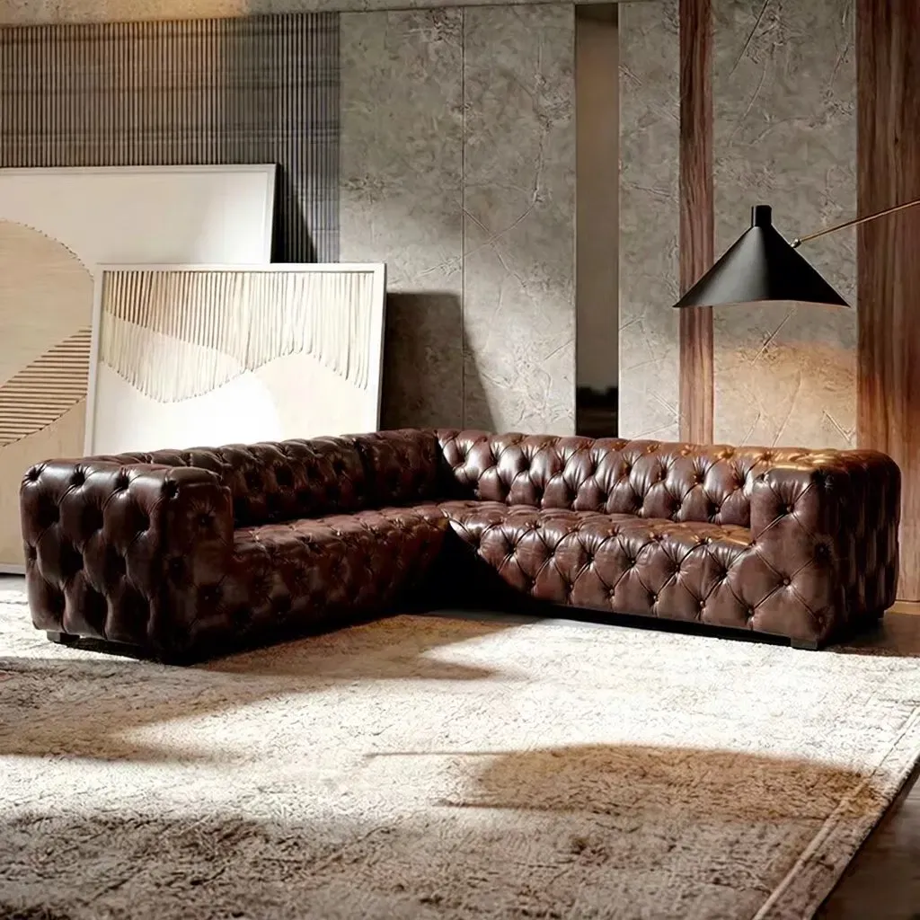 Canapé d'angle Chesterfield Notting en cuir cognac vieilli, vue 2 sur 3