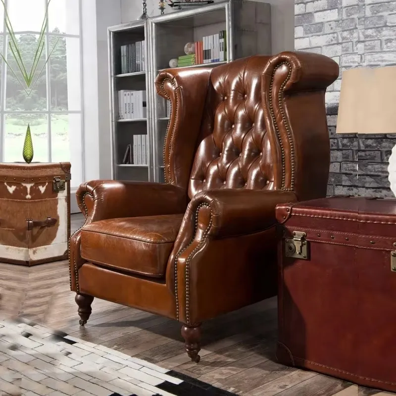 Fauteuil à oreilles Chesterfield Putney en cuir marron vieilli, vue 2 sur 10