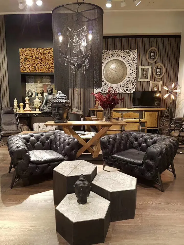 Fauteuil Chesterfield Fitzrovia en cuir noir, vue 2 sur 10
